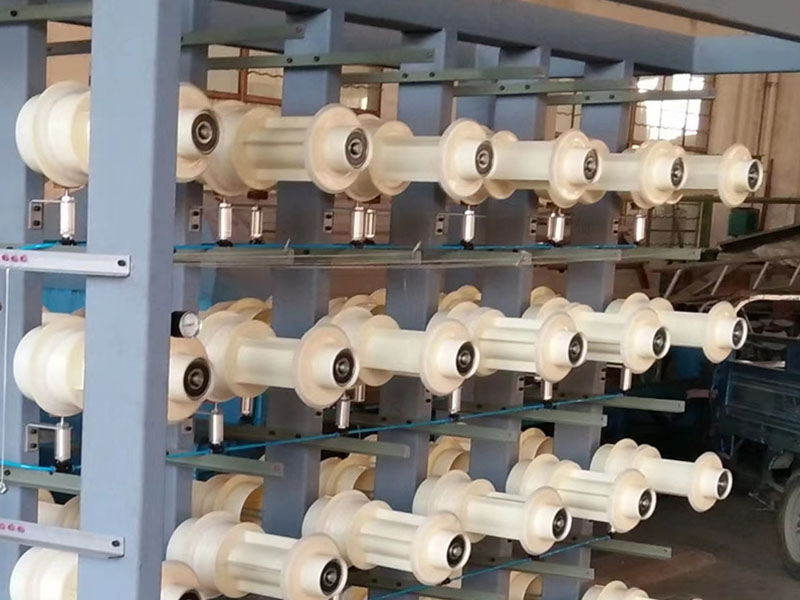 预浸带退绕纱架