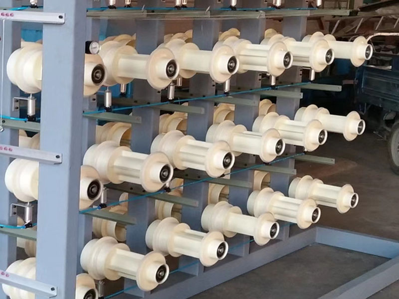 预浸带退绕纱架